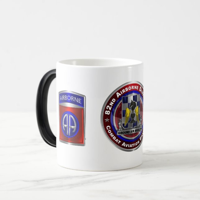 82:a luftburna divisions Combat Aviation Brigade Magisk Mugg (Framsida vänster)