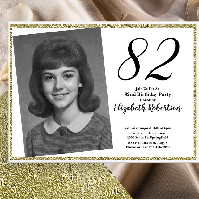 82-års födelsedagsfirande i vitt och guld med eget inbjudningar (Skapare uppladdad)