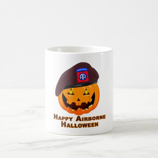 82nd Airborne Division – Glad Airborne Halloween! Kaffemugg (Center)