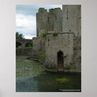 8436 Underbar Torn & Moat Raglan Castle Poster