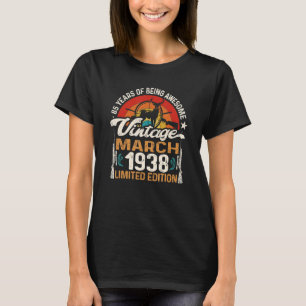 85-årig jakt på Hjortar mars 1938 85 B T Shirt