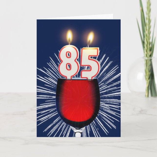 85:e födelsedagen med vin och ljus kort (Framsida)