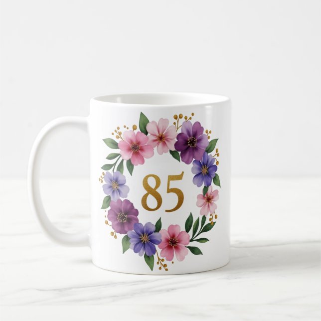 85:e födelsedagen Mugg - Blommigt Utandning med Gu (Vänster)