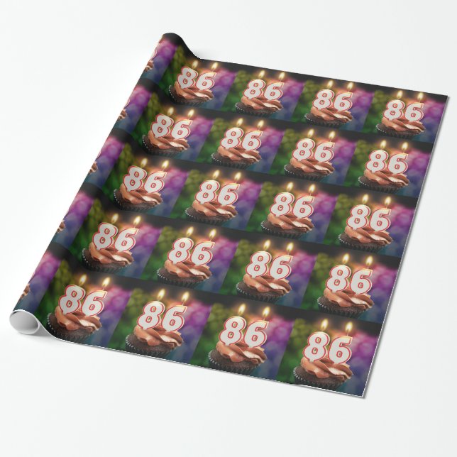86-årsdag med ljus presentpapper (Utrullad)