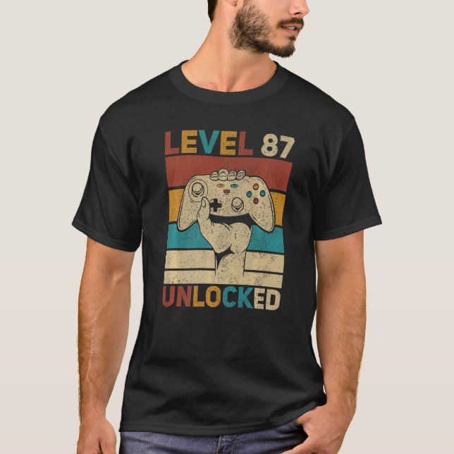 87 ÅRS Åldersgamer vid 87 års ålder olåst 87-årsju T Shirt (Framsida)