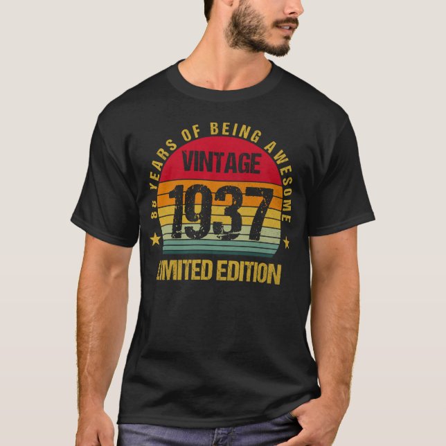88 ÅRS Åtta-Åtta 1937 88th Birthday Funny T Shirt (Framsida)
