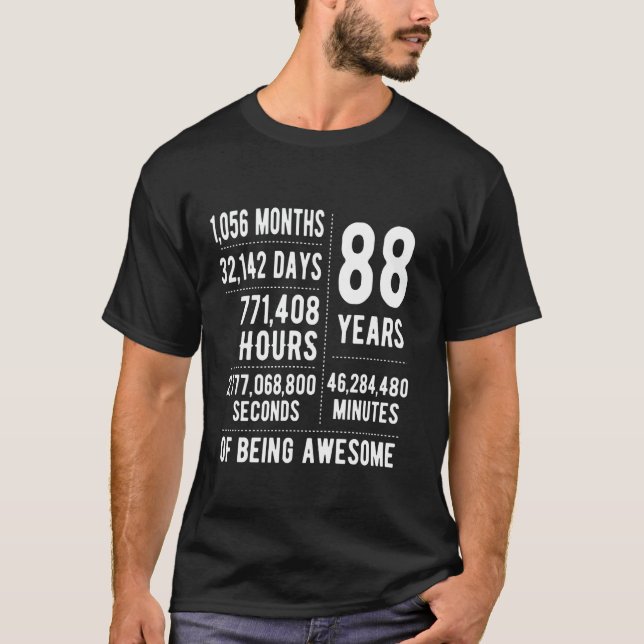 88:e födelsedag Manar Kvinnor i unga 88 år T Shirt (Framsida)
