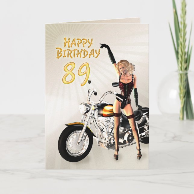 89:e födelsedagskort med motorcykelflicka kort (Framsida)