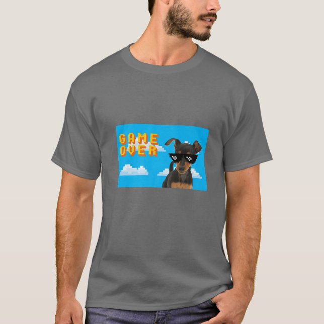 8-bitars spel över Miniature Pinscher T Shirt (Framsida)