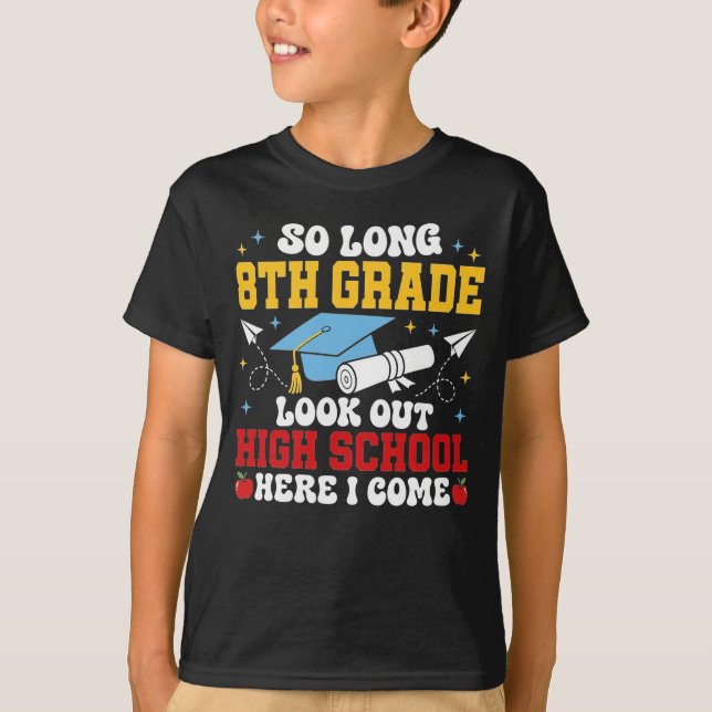 8:e klass examen till gymnasieelev  t shirt (Framsida)