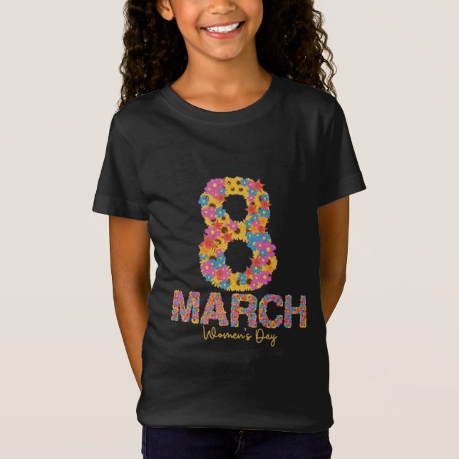 8 mars – Kvinnodagens blomsterkonst T Shirt (Framsida)