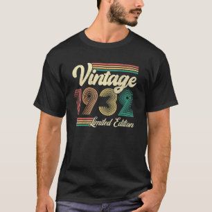 90 år gammal född 1932 Vintage 90:e födelsedagstid T Shirt