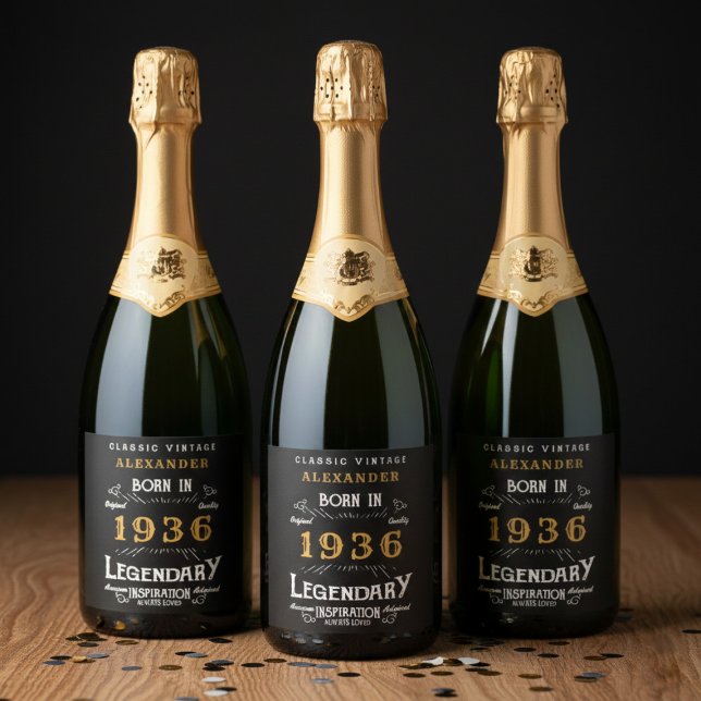 90-års födelsedagslegend Lägg till ditt namn 1936  (Born 1936 sparkling wine labels. Dark background.)