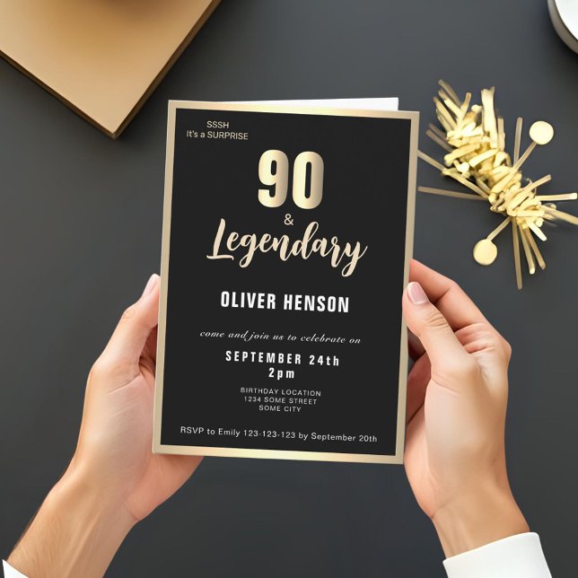 90:e födelsedag i Modern Guld Metallic Surprise Inbjudningar (Skapare uppladdad)