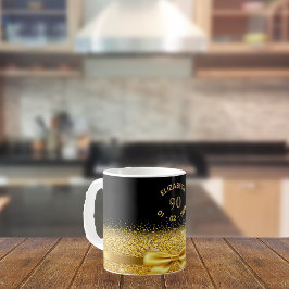 90:e födelsedag svart guld namn klassisk elegant kaffemugg