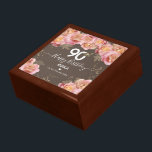 90:e födelsedag Troden Jewelry Keepsakbox Minnesask<br><div class="desc">90 Grattis på födelsedagen-Personligens årskudde. Lätt att justera. All text kan justeras om det behövs.</div>