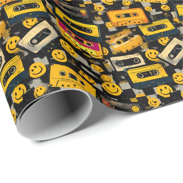 90-talets kassett- och Smiley Wrapping Papper - Re Presentpapper (Rullad Hörn)
