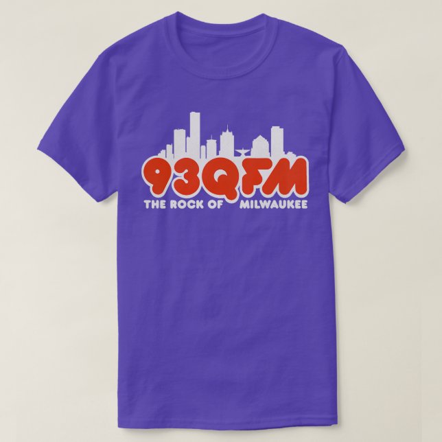 93 QFM Sten i Milwaukee Defunct Radio Station T Shirt (Design framsida)