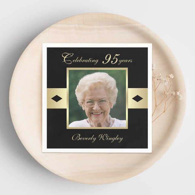 95:e Födelsedagsfestens foto på svart Papper Pappersservett (Skapare uppladdad)