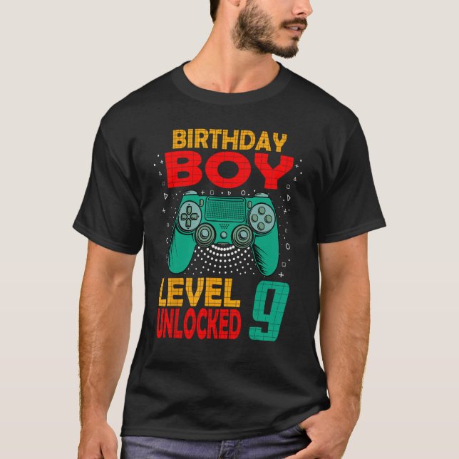 9:e födelsedag Nivå 9 Olåst födelsedag 9 år T Shirt (Framsida)