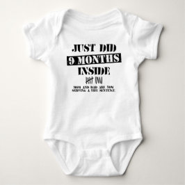 9 månader inne t shirt