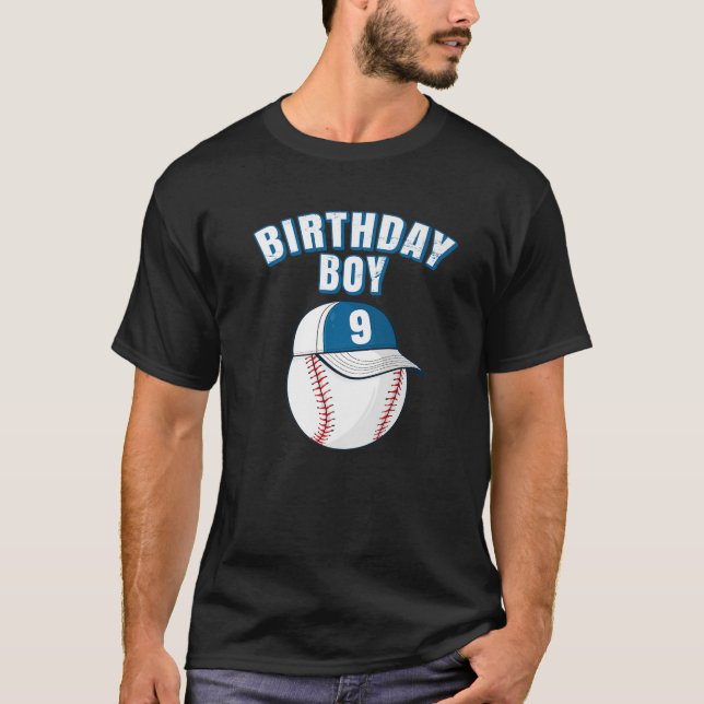 9Th Birthday Boy Funny 9 Years Old Baseball Player T Shirt (Framsida)