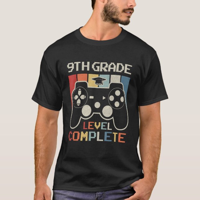9th Grade Level Complete Game Controller Last Day  T Shirt (Framsida)