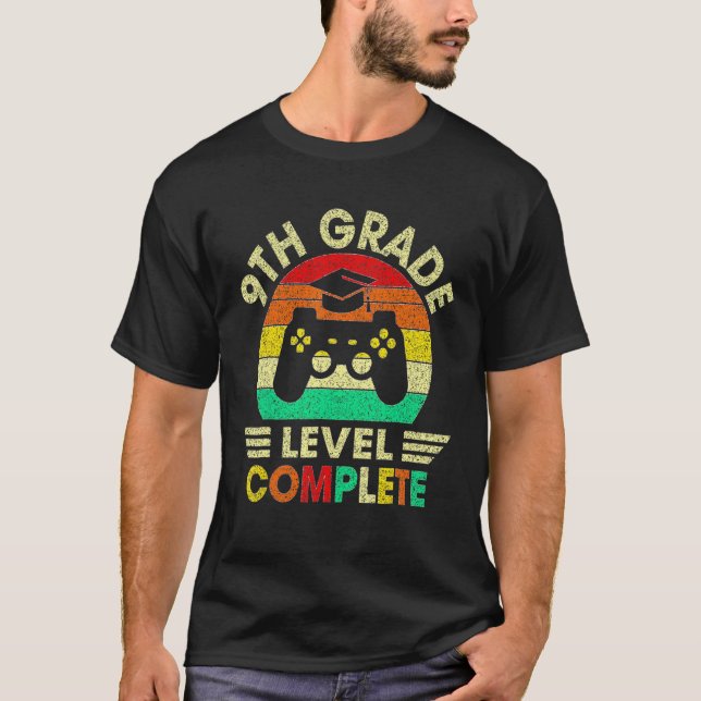 9th Grade Level Complete Gamer Class Of 2022 Gradu T Shirt (Framsida)