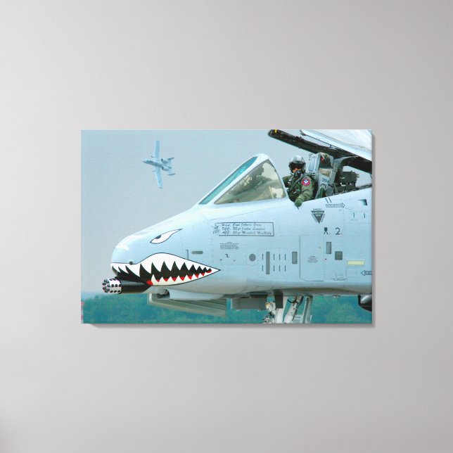 A-10C THUNDERBOLT II 24x36 Canvastryck (Framsida)