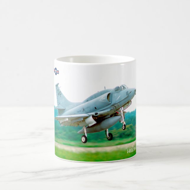 A-4 M SKYHAWK II KAFFEMUGG (Center)
