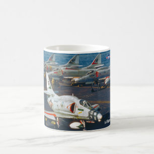 A-4F SKYHAWK KAFFEMUGG