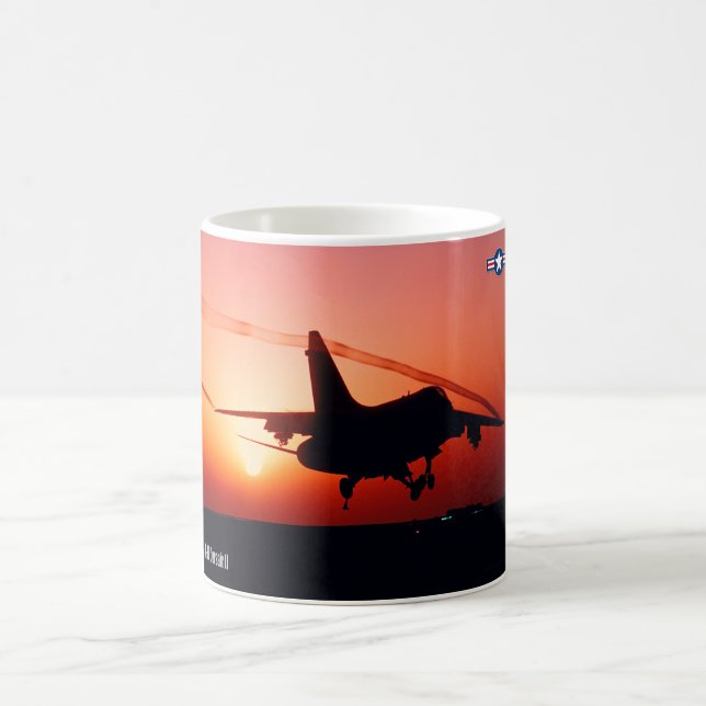 A-7E CORSAIR II KAFFEMUGG (Center)