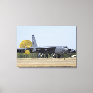 A B-52-fästning använder sin dragkedja Canvastryck