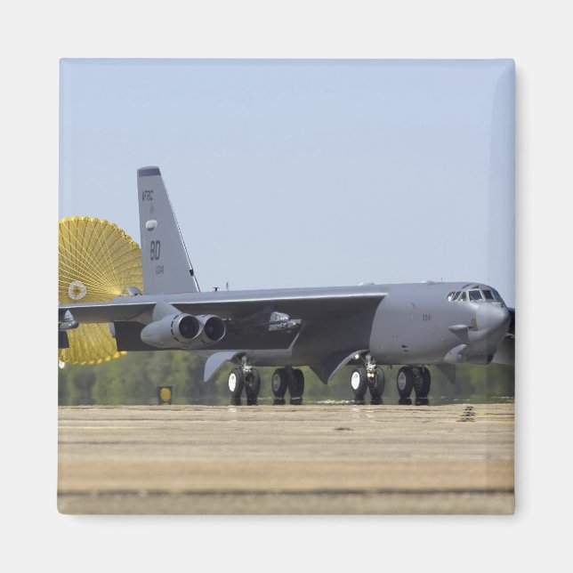 A B-52-fästning använder sin dragkedja Magnet (Framsidan)