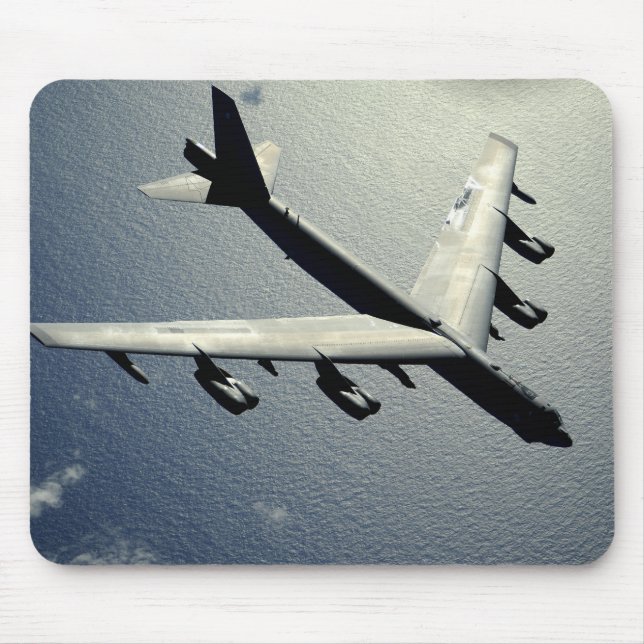 A B-52-stress under flygning Musmatta (Framsidan)