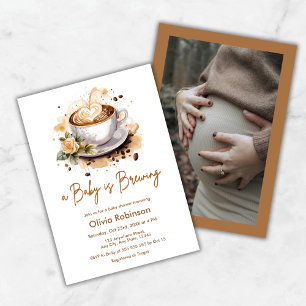 A Baby andas fotopapperbabyskor för fodral av brun Inbjudningar
