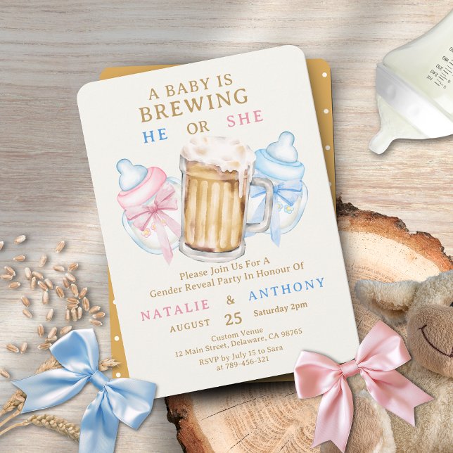 A Baby bryter mot hans eller hennes Gender. Inbjudningar (A Baby is Brewing He or She Beer Gender Reveal Invitation)