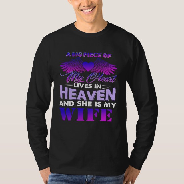 A Big Piece Of My Heart Lives In Heaven And She Is T Shirt (Framsida)