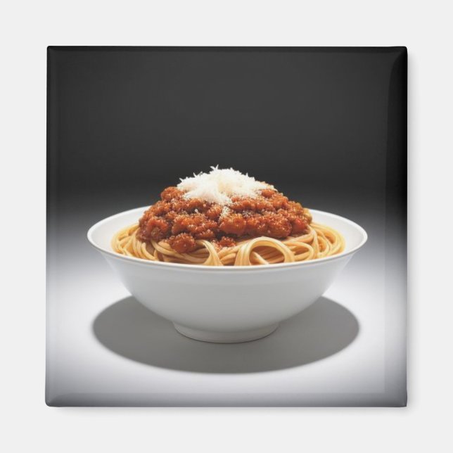 A Bowl of Spaghetti Bolognese in a Mörk Background Magnet (Framsidan)