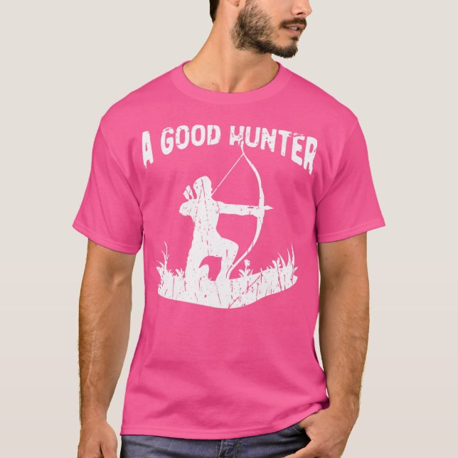 A Bra Hunter Hunter Hunting T Shirt (Framsida)