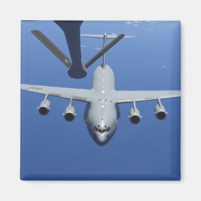 A C-17 Globemaster III närmar sig uppsvinget Magnet (Framsidan)