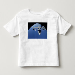 A.C. - 17 som Globemaster III mottar, tankar 2 Tee Shirt