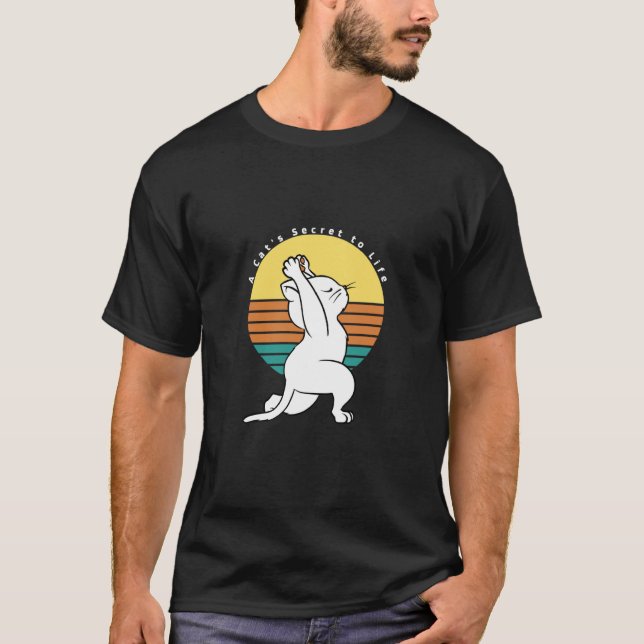 A Cat's Secret To Life Retro Yoga Cat Present T Shirt (Framsida)