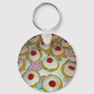 A Cherry Bakewell Tart Nyckelring