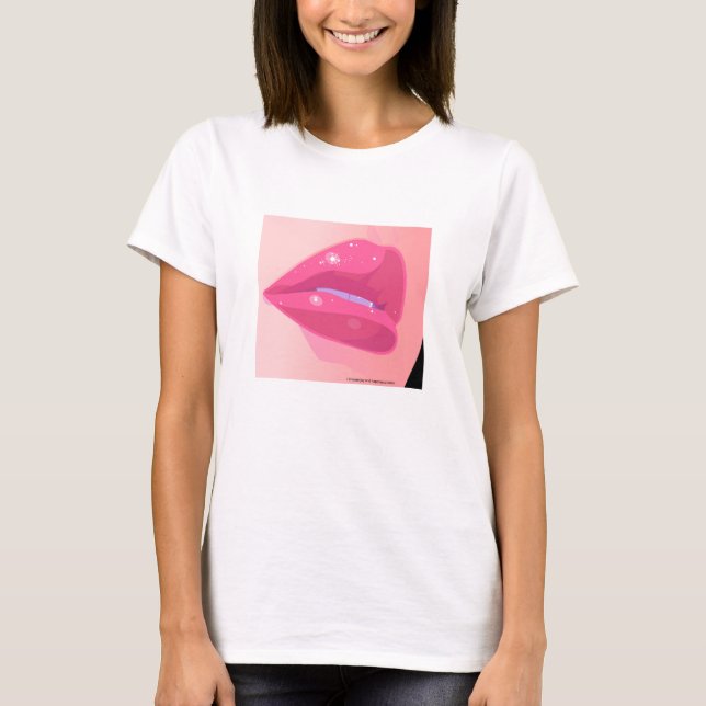 A close-up digital art of glossy pink lips adorned t shirt (Framsida)