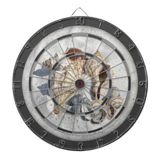 A Collection of Seashells on Sand Darttavla