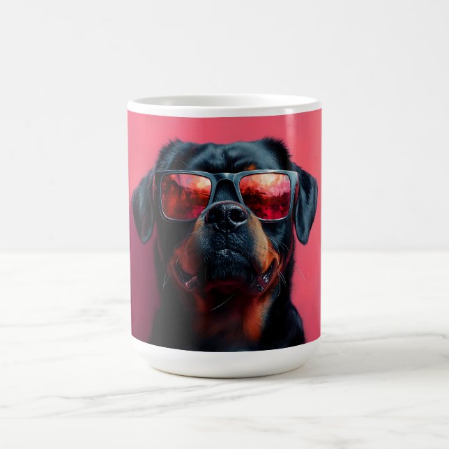 A cool rottweiler with sunglasses kaffemugg (Center)