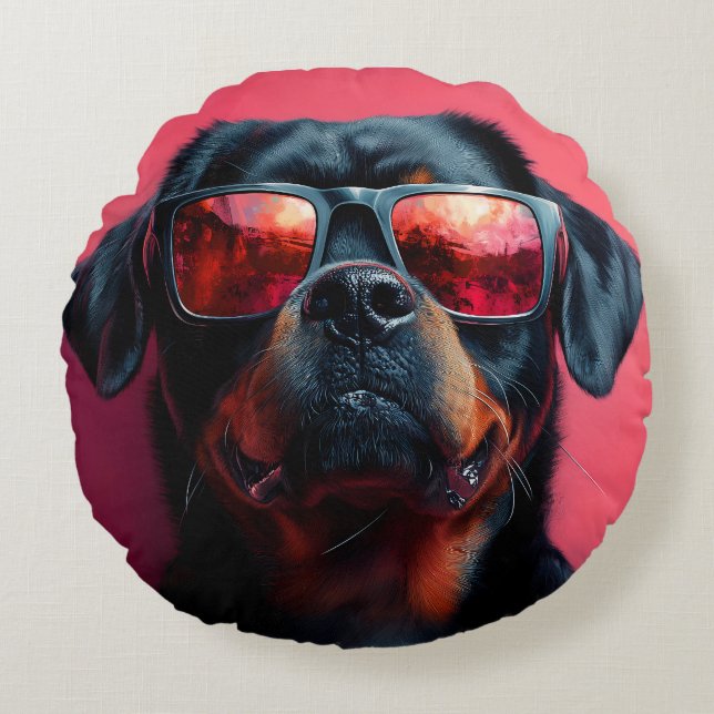 A cool rottweiler with sunglasses rund kudde (Framsidan)