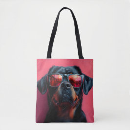 A cool rottweiler with sunglasses tygkasse