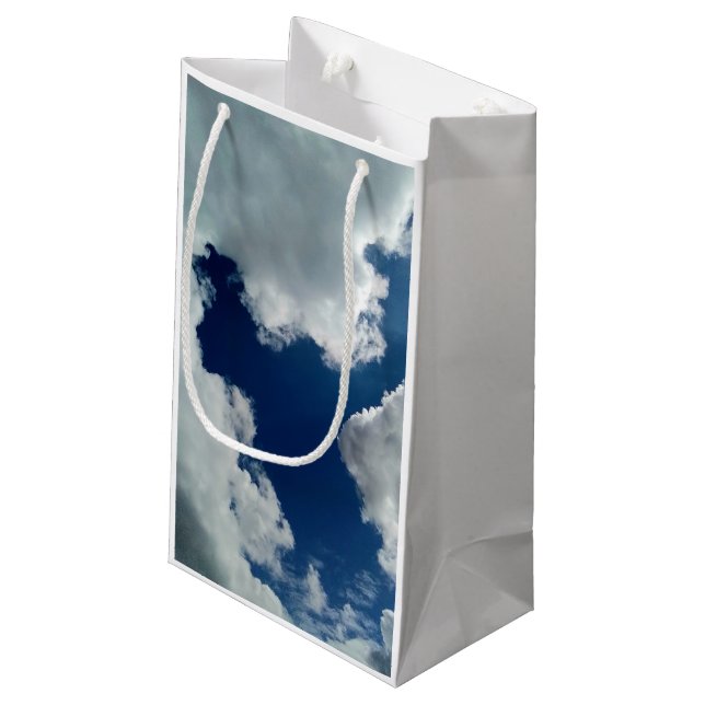 A curve in the clouds (Baksidan Vinklad)